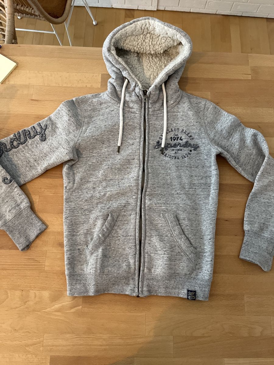 Superdry Maglioni & Felpe: Superdry | Grey Hoodie, Size S – Usato da Zürich venduto da ecracco