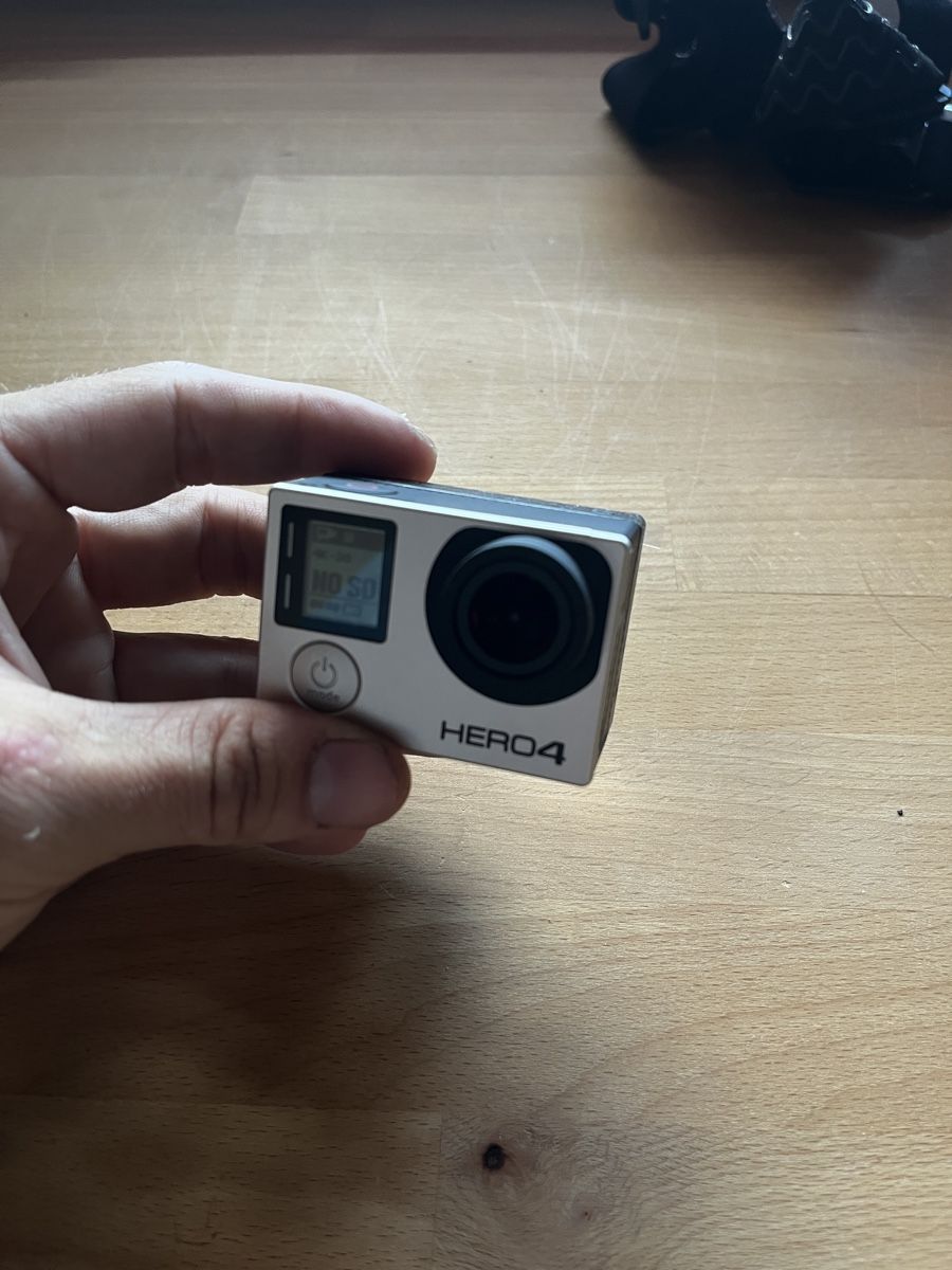 Gopro Action Cam: Go Pro Hero 4 actioncamera  – D'occasion à Fehren par gre_r8kw 1