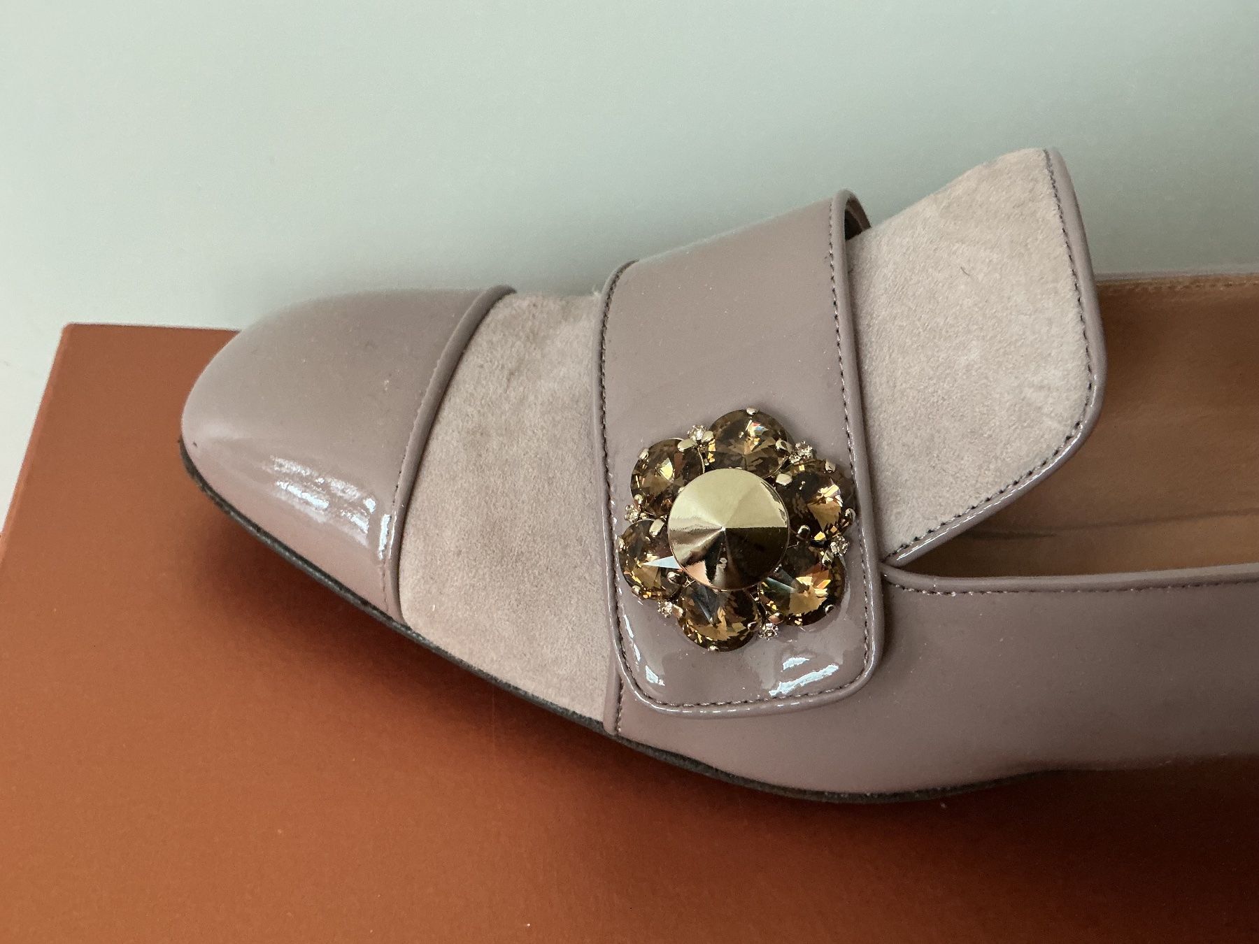 Fratelli Rossetti Scarpe da donna: Fratelli Rossetti beige pumps 39.5 – Nuovo e nell'imballaggio originale da Basel venduto da 18Inspiration 1