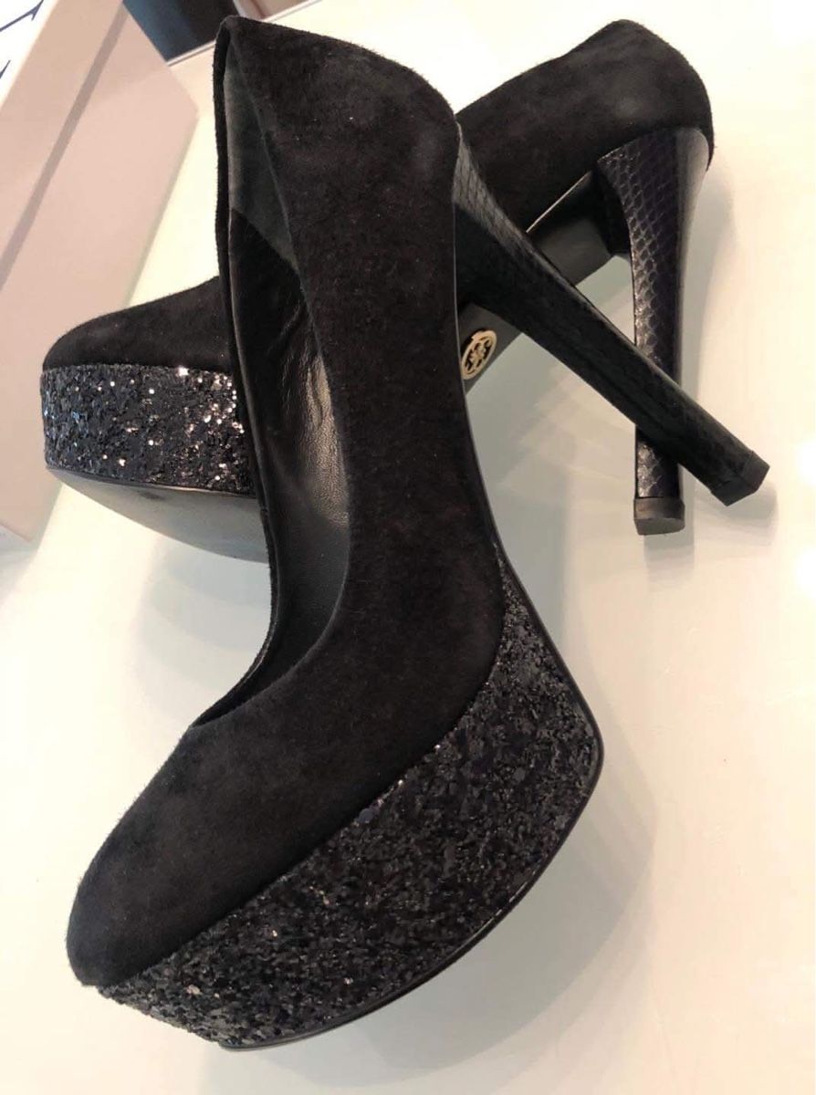 Guess Damenschuhe: Neue Guess schwarze Pumps, hoher Absatz, elegant, – Neu und originalverpackt aus chur von merygori