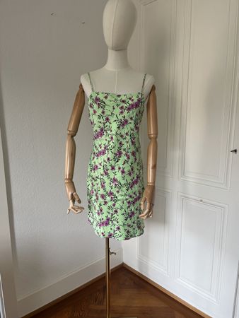 Zara mini dress, floral print, size M, perfect for summer!