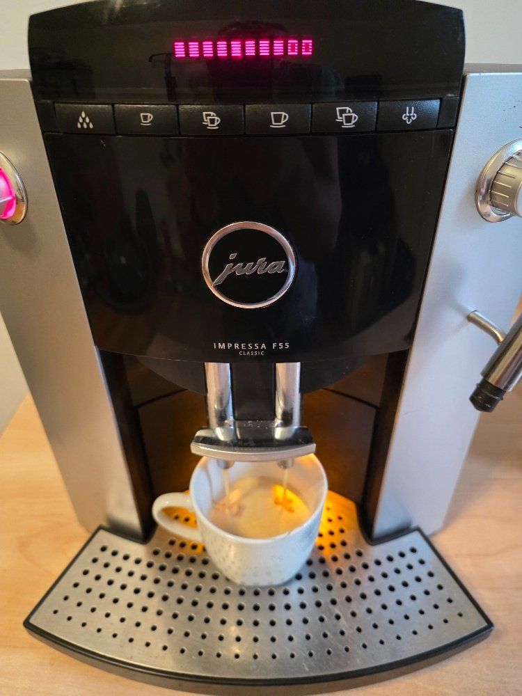 Jura Kaffeemaschinen & Espressomaschinen: Jura F55 – Gebraucht aus Zürich von mimi_zh 5