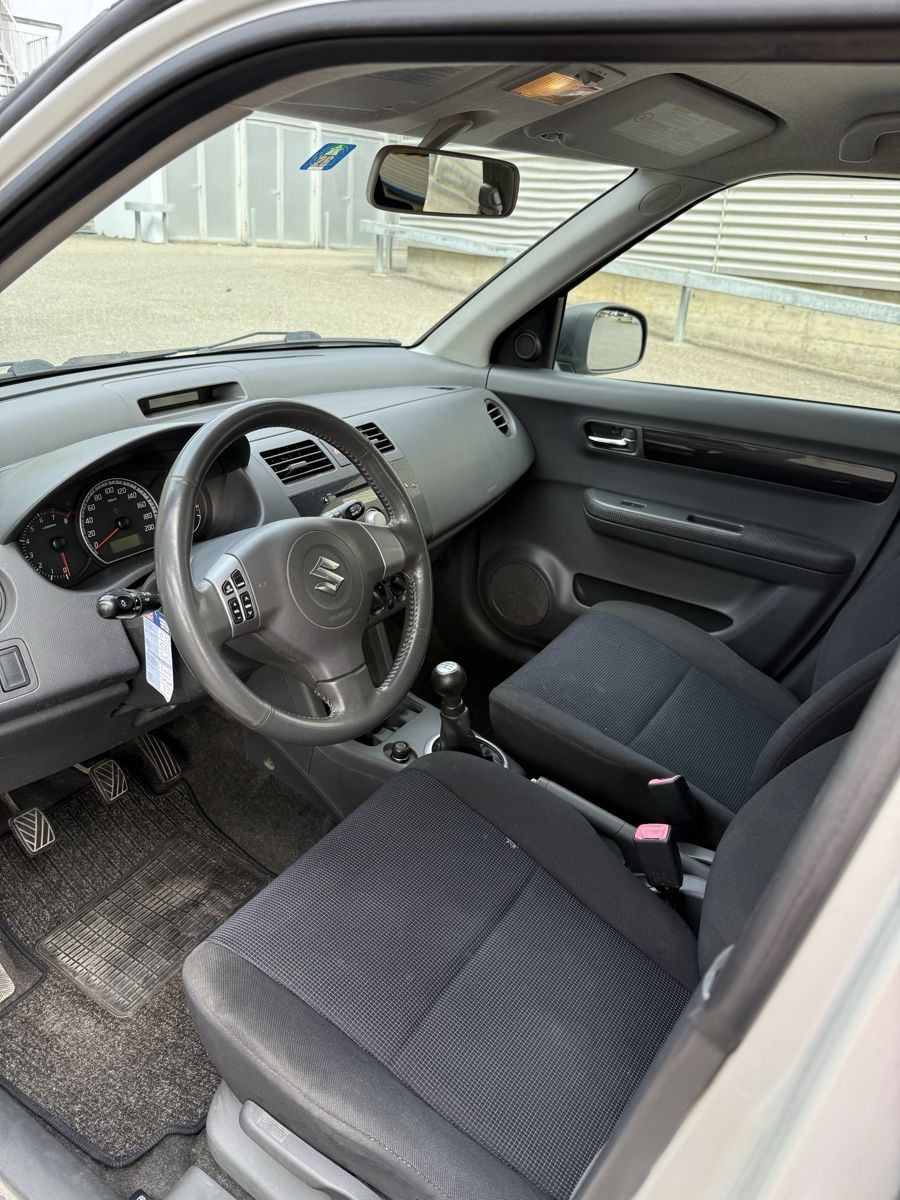 Suzuki Automobili: SUZUKI SWIFT 4x4 MFK 29.09.26 – Usato da Biel/Bienne venduto da MK_Cars 7