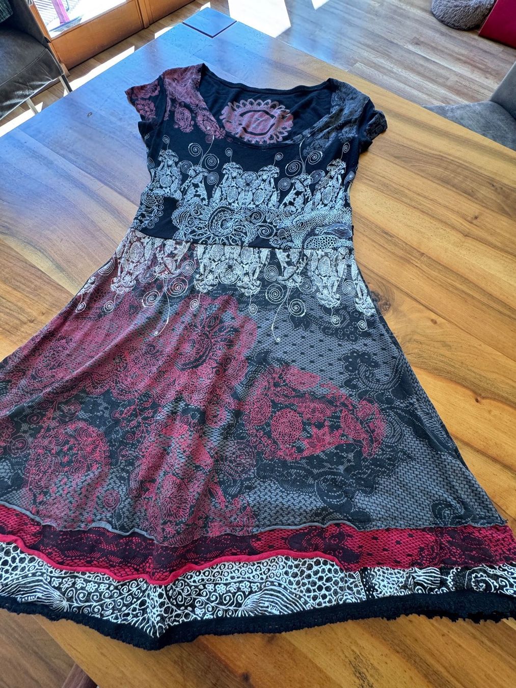 Desigual Vestiti: Super schönes DESIGUAL Kleid Gr. L – Usato da Meiringen venduto da snahhanssnah