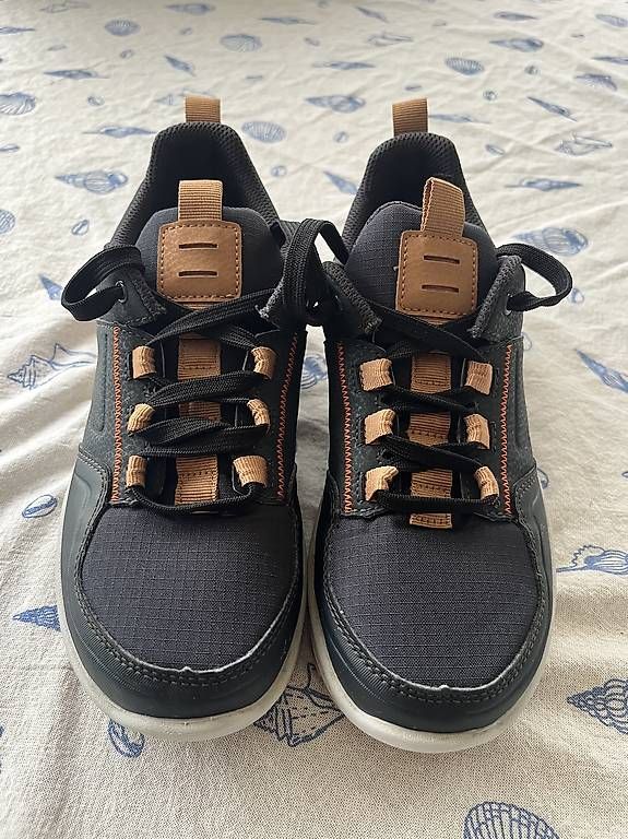Schuhe für Jungen: Halbschuh Gr.36 – Gebraucht aus Oberkirch LU von ocki