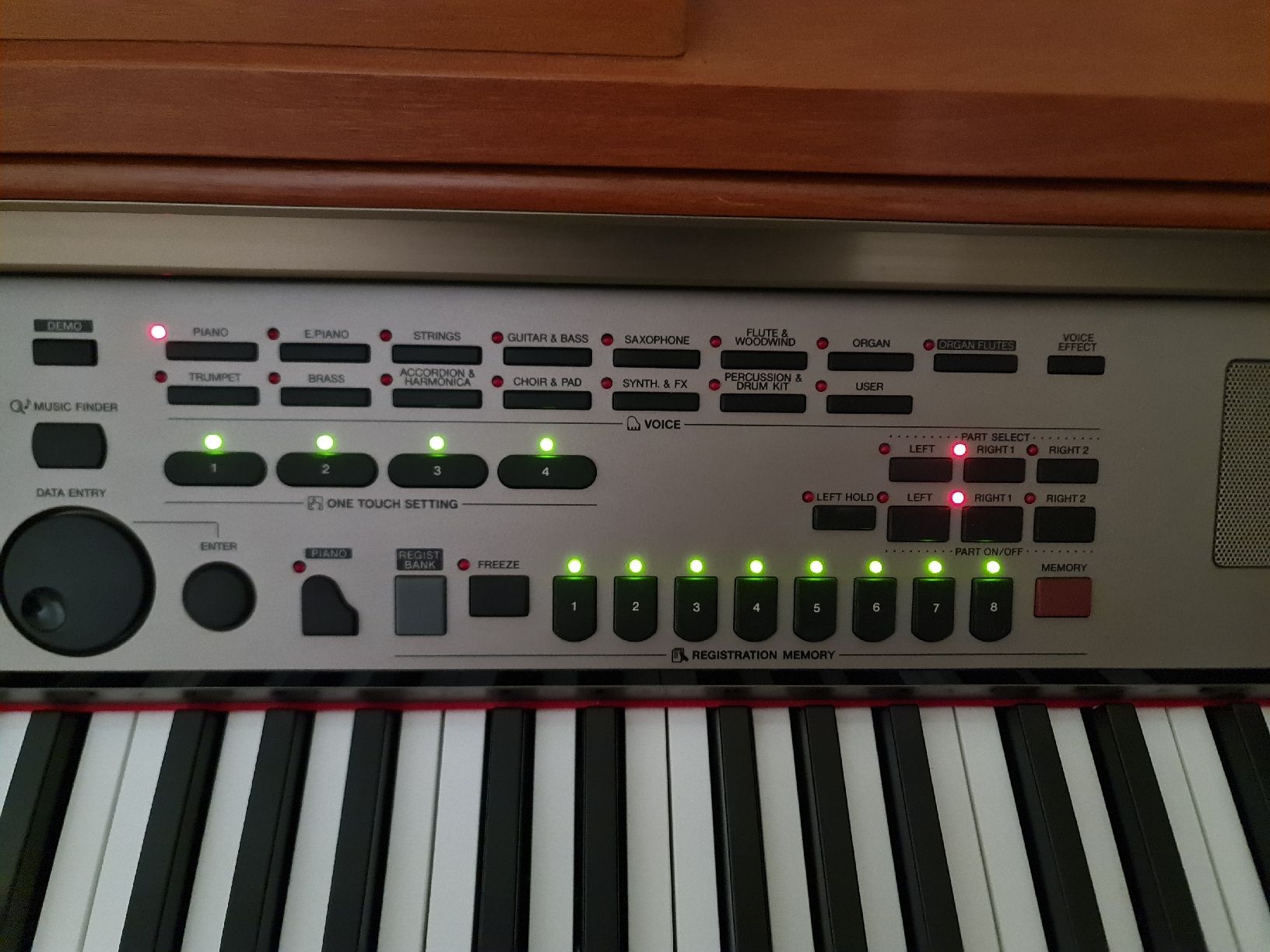Yamaha Musikinstrumente: Yamaha Clavinova CVP-301 Digitalpiano. – Gebraucht aus Campocologno von Arte2108 3