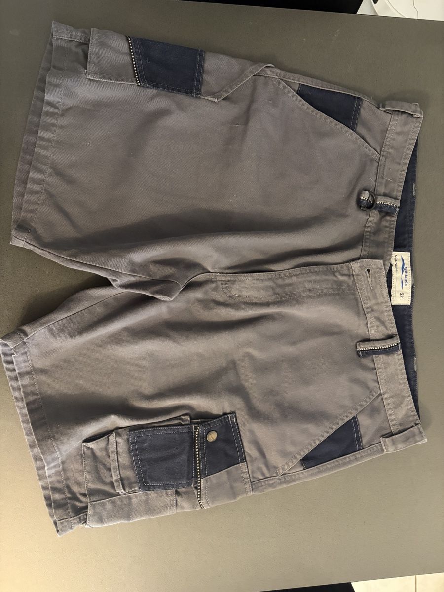 Pantaloni: Arbeitsshorts, Arbeitshosen, Gr. 50&52 – Usato da Leibstadt venduto da Shopcity 2
