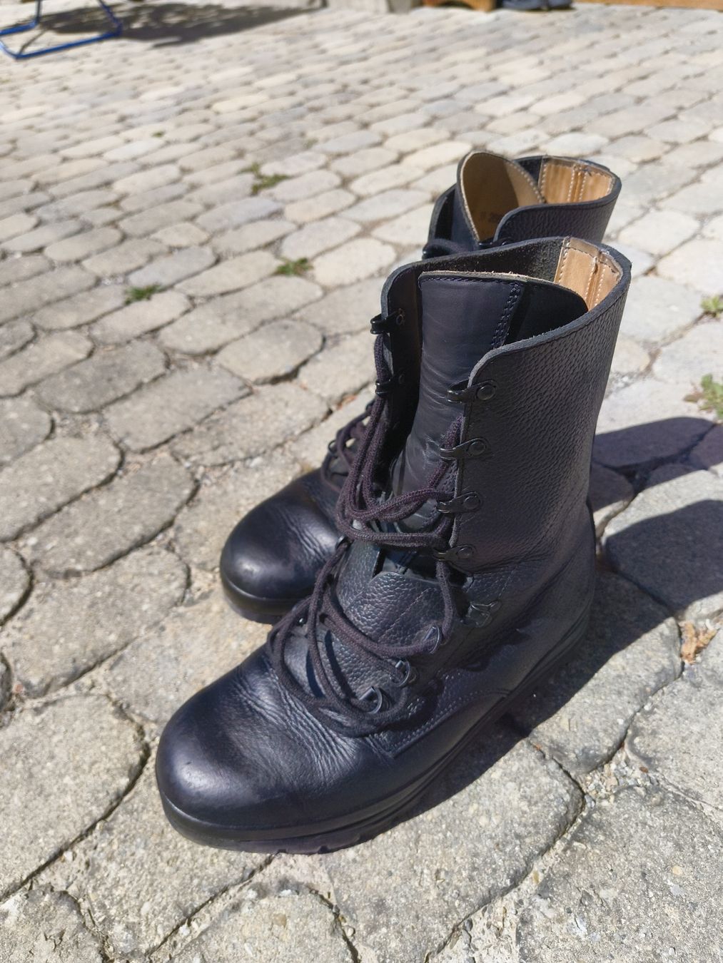 Schweizer Armee Herrenschuhe: Kampfstiefel 90 gr 43. – Gebraucht aus Worben von Noah_Zweifel 1
