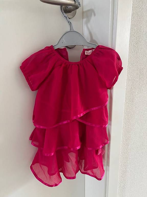 Kleider & Röcke: Robe taille 68 cm – Gebraucht aus Chapelle-s-Moudon von vanesso
