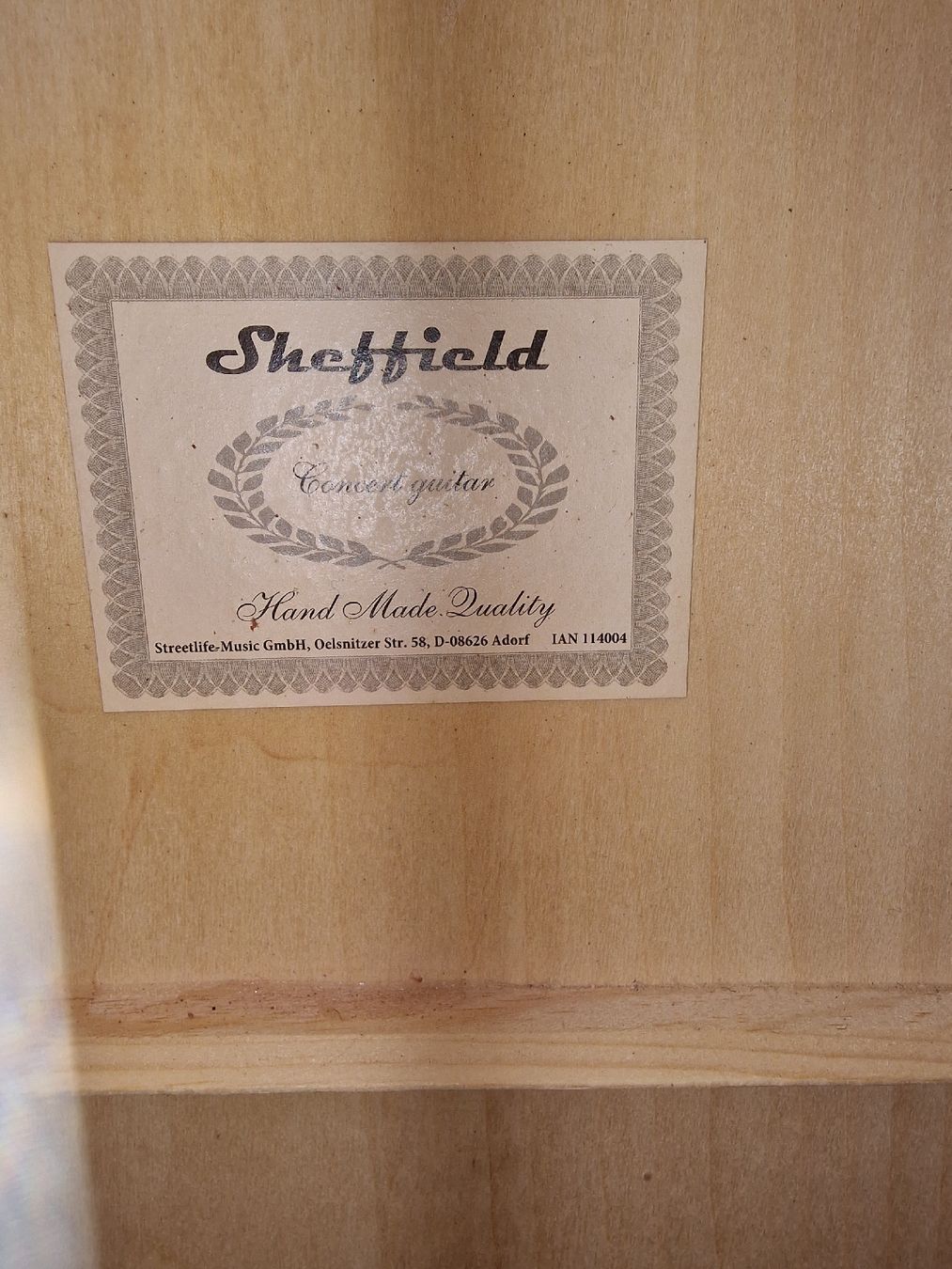 Strumenti musicali: Sheffield Concert Guitar + Ständer – Nuovo (secondo la descrizione) da Oftringen venduto da La_boca_de_la_coca 1