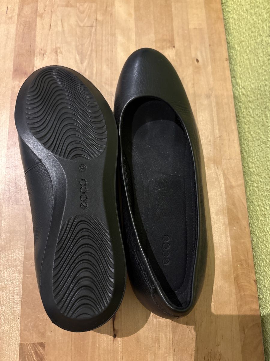 Ecco Scarpe da donna: Ballerine Ecco en cuir noir neuve – Nuovo (secondo la descrizione) da Düdingen venduto da Yellow 1