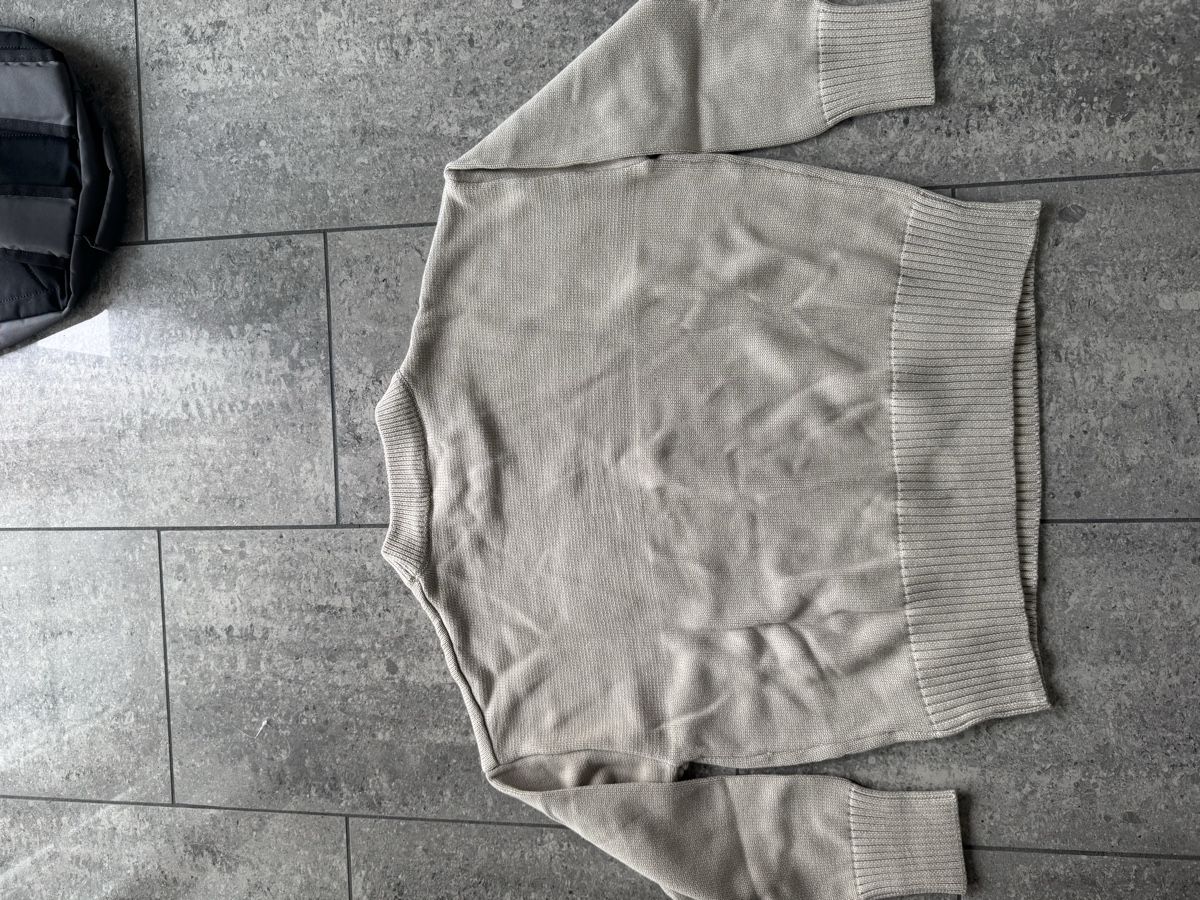 Pulls & Sweat-shirts: Ami Sweater Beige Gr. S – Neuf (Voir description) à Allschwil par ale_99l7 3