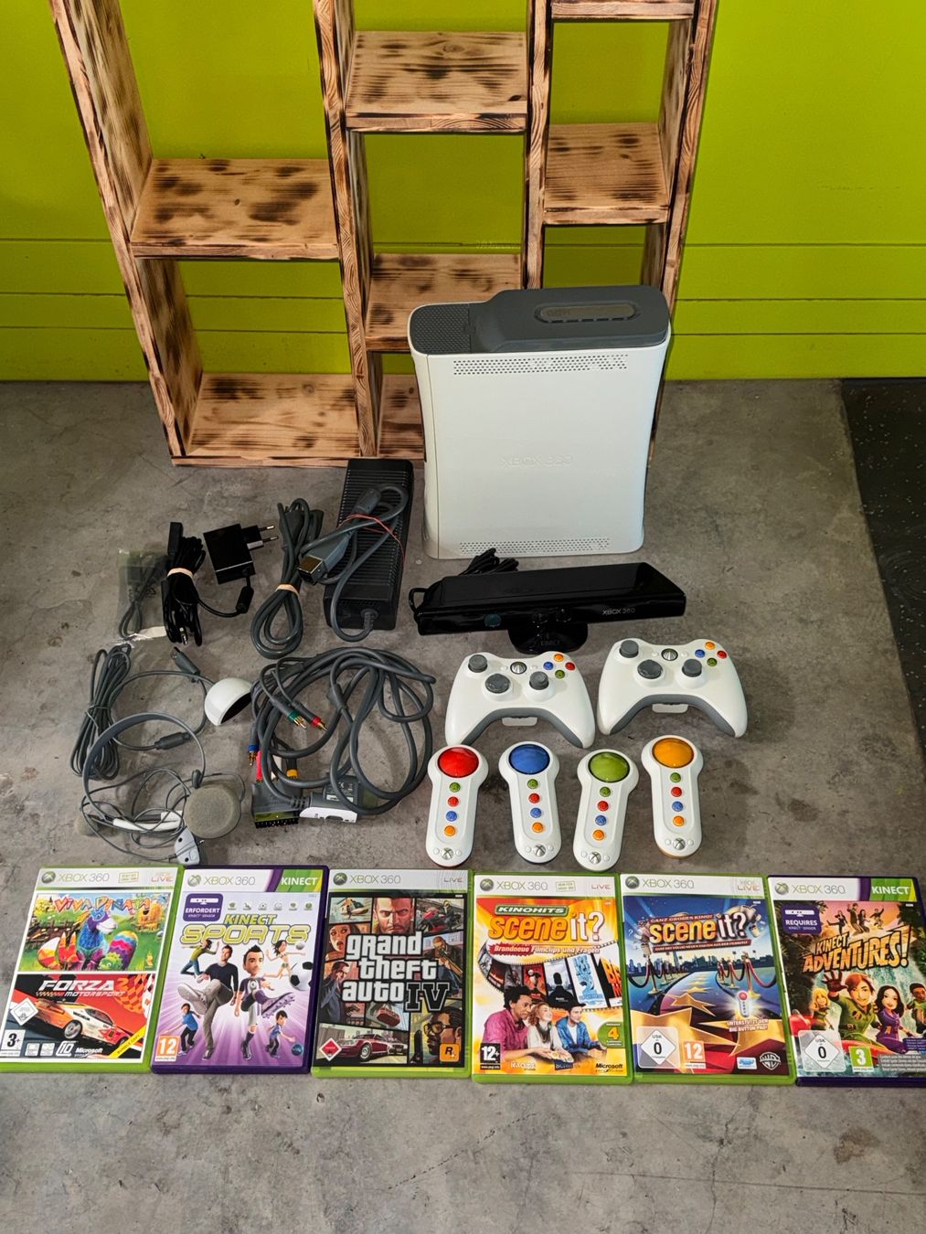 Console: Xbox 360 Konsole mit Kinect, Controller und 6 Spielen – Usato da Schellenerg venduto da zwotti
