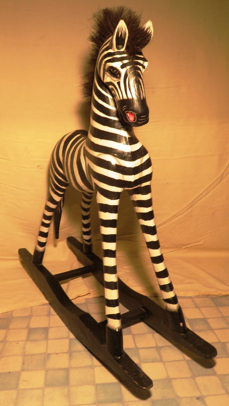Autre balançoires de jardin: Holz Schaukel Zebra – D'occasion à Rothrist par zebrati 3