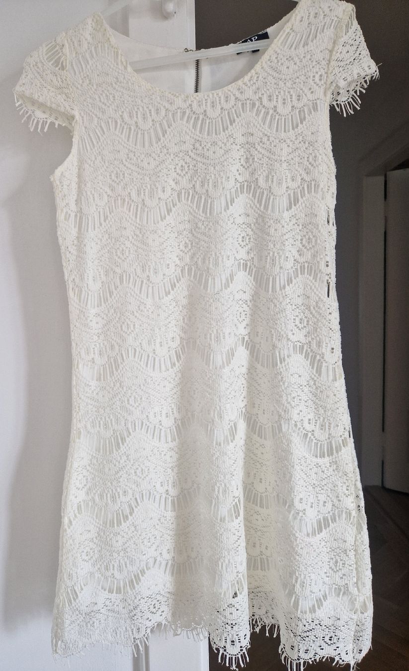 Kleider: Kleid in S aus Spitze – Neu (gemäss Beschreibung) aus Küsnacht ZH von 2011_ 3