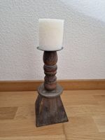 Candeliere in legno massiccio stile rustico con candela