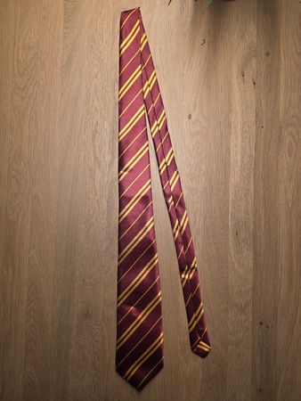 Harry Potter Krawatte rot gelb gestreift guter Zustand