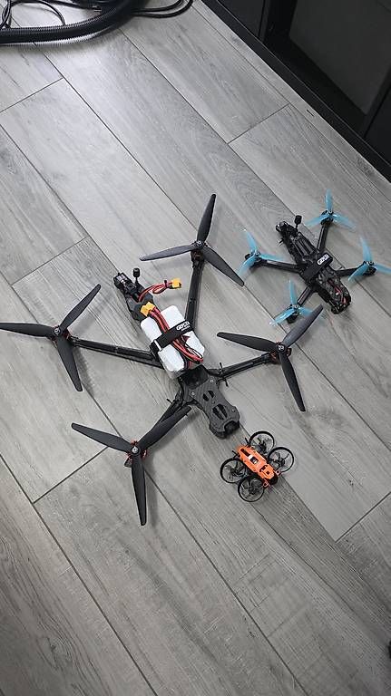 Modellismo RC: Kit Drone fvp avec lunette dji 3 – Usato da Ste-Croix venduto da Ophelie1992