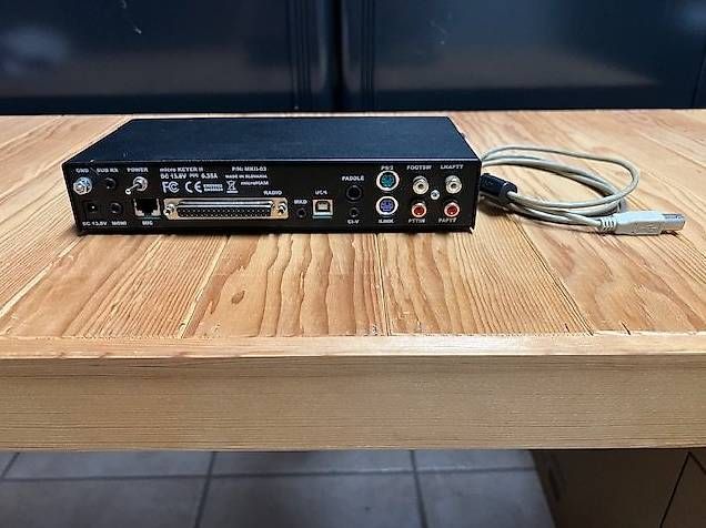 Technique de radiocom: MicroHam Micro KEYER II – D'occasion à Gentilino par ciplele