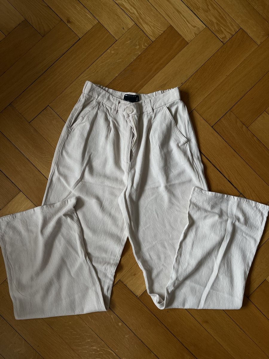 Pantaloni: Asos trousers beige – Usato da Fribourg venduto da ssu_tr9g