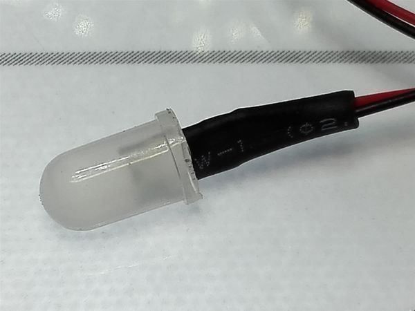 Componenti elettronici: LED 5mm, diffus kaltweiss, verkabelt 12V – Nuovo (secondo la descrizione) da Luzern venduto da Salefactory 3