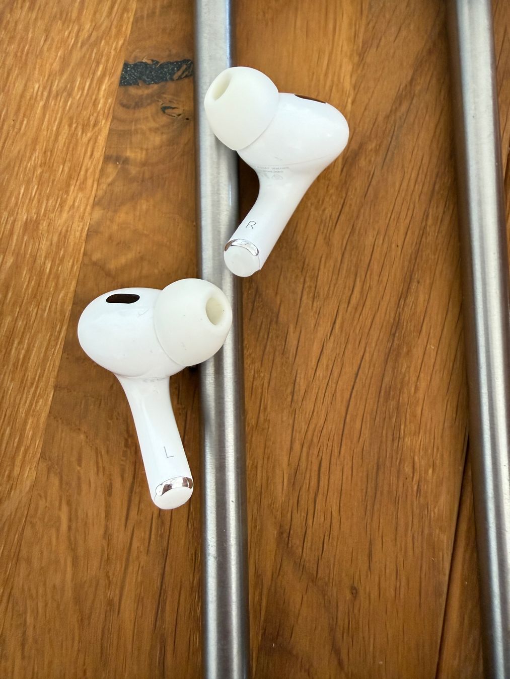 Apple Cuffie: APPLE AirPods Pro 2 (USB-C) – Usato da Lausanne venduto da Nine1982 9