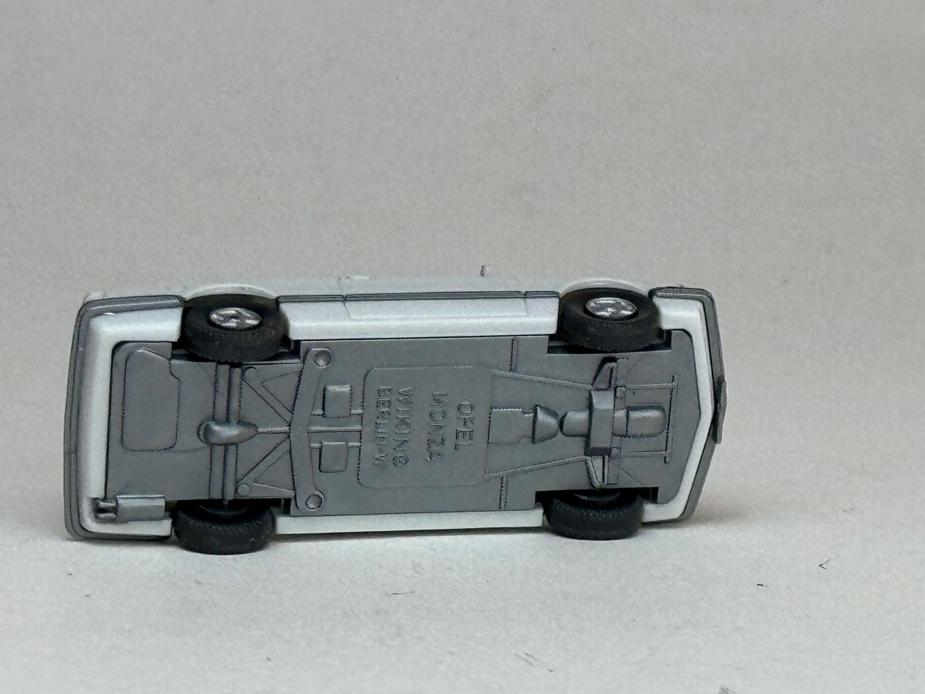 Wiking Modellini d'auto: Wiking Opel Monza altweiss – Usato da Elm venduto da Wikmtz 2