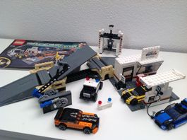 Lego Racers Bridge Chase 8135 von 2007