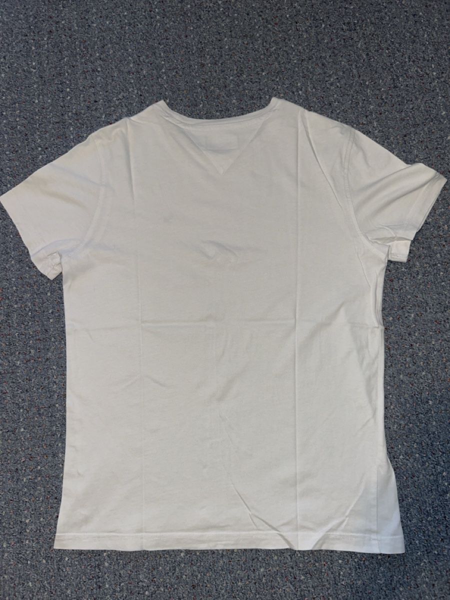 Tommy Hilfiger T-shirts: T-Shirt – Neuf (Voir description) à Oberwil (Dägerlen) par Pascal17 1