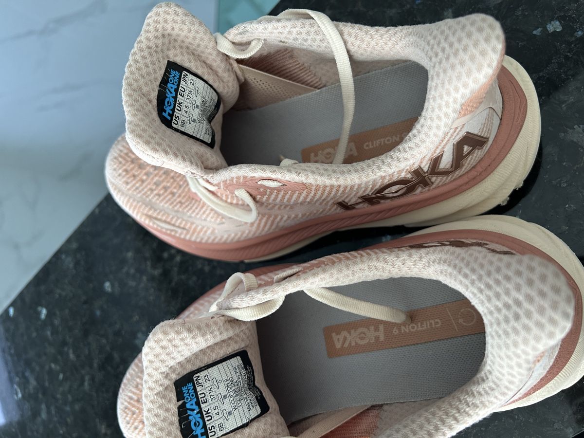 Damenschuhe: Hoka running shoes  – Gebraucht aus moosseedorf von Tannaz.k 3