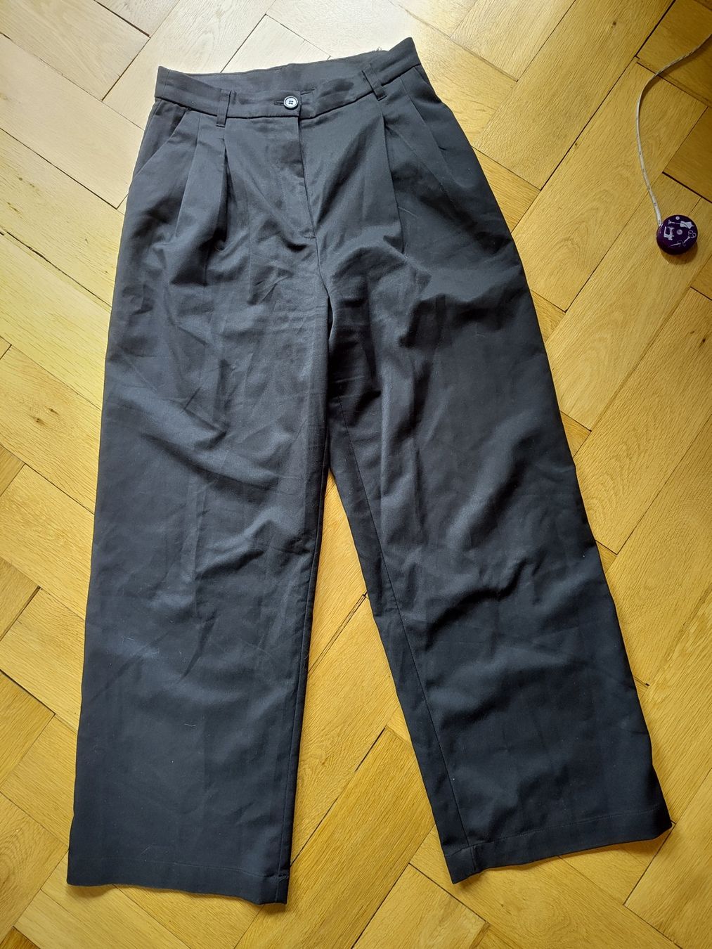 Monki Pantaloni: Stoffhose – Usato da Bern venduto da Linii