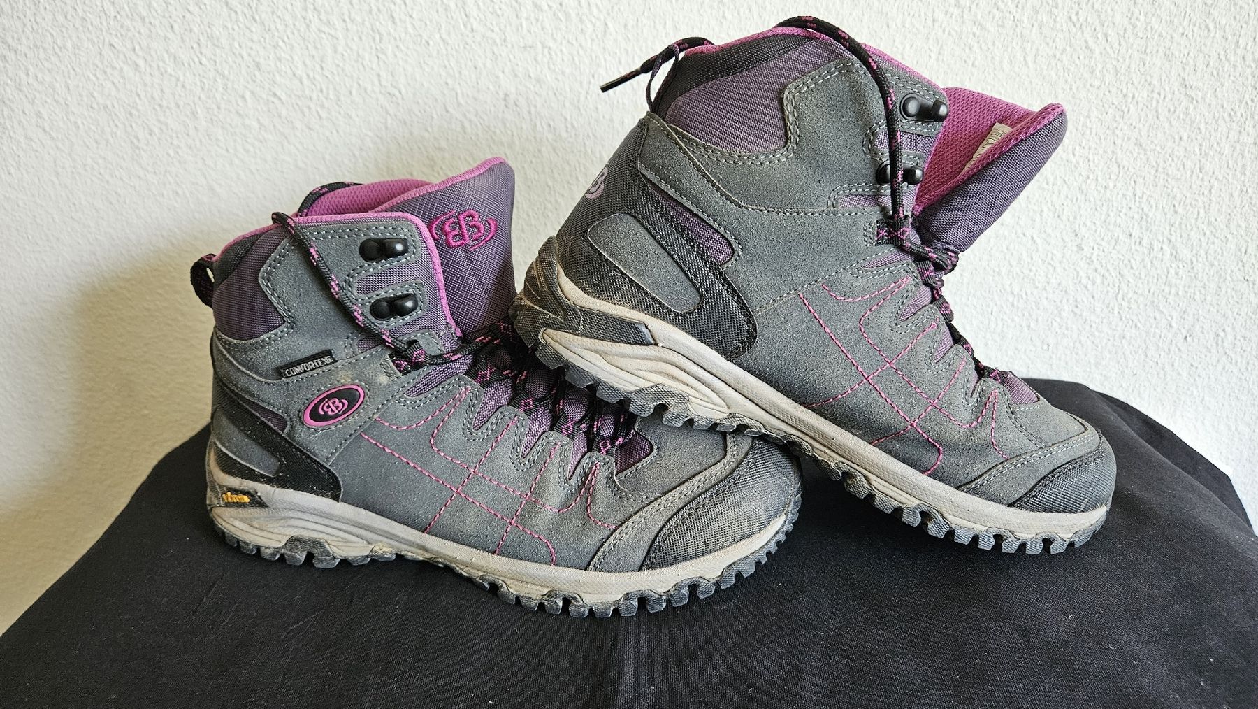 Scarpe da donna: Wanderschuhe Brüttig Grösse 40.5 Damen  – Usato da Ettingen venduto da samiba 2