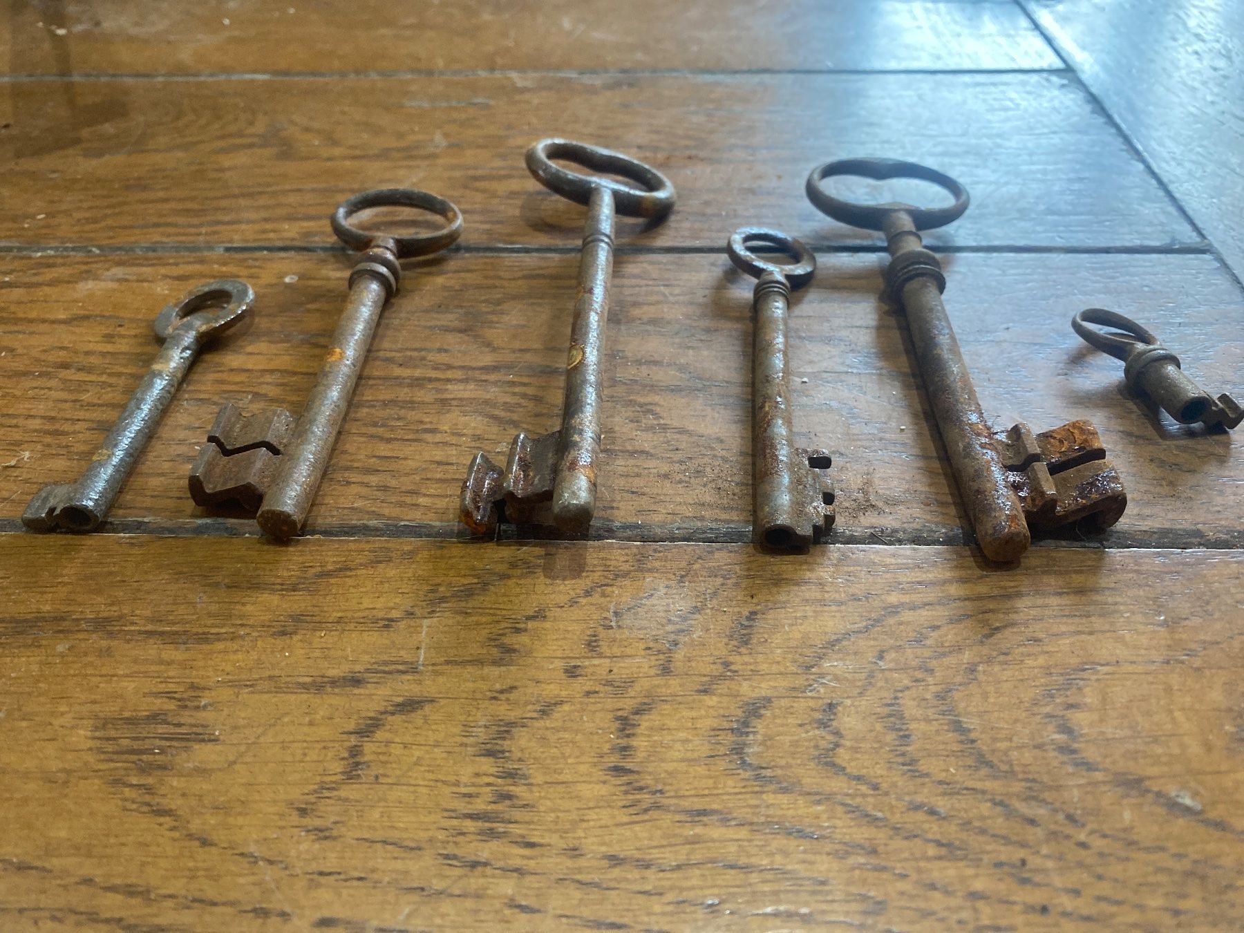 Chiavi: Lot clé clef ancienne 3-13cm M – Usato da Lajoux JU venduto da Briard0 4