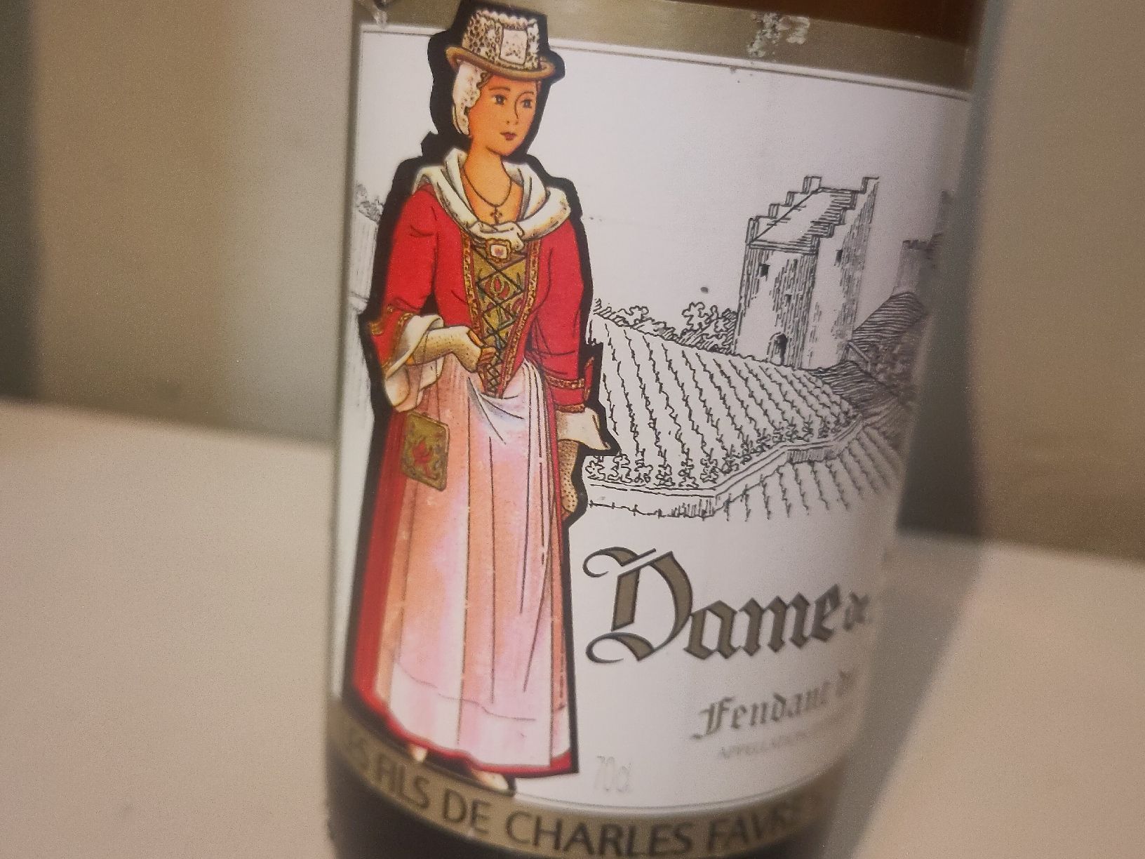Wein: 8 FL. Fendant "Dame de Sion" 2019 – Neu (gemäss Beschreibung) aus Basel von Morgenmuffel 2