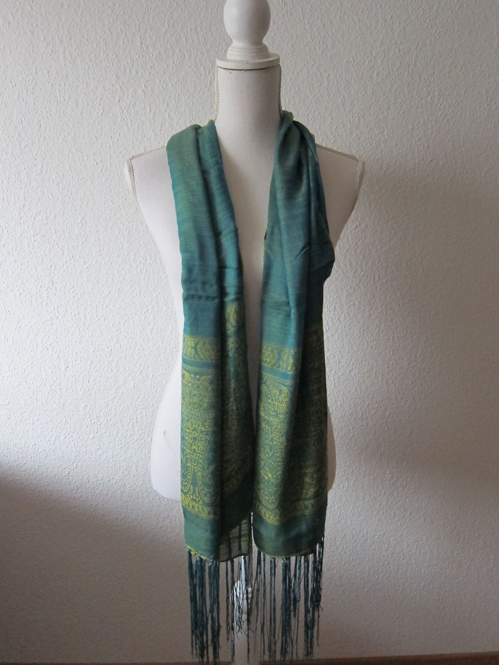Foulard & Sciarpe: Schal mit Fransen, NEU! – Nuovo (secondo la descrizione) da Zürich venduto da Italia58 1