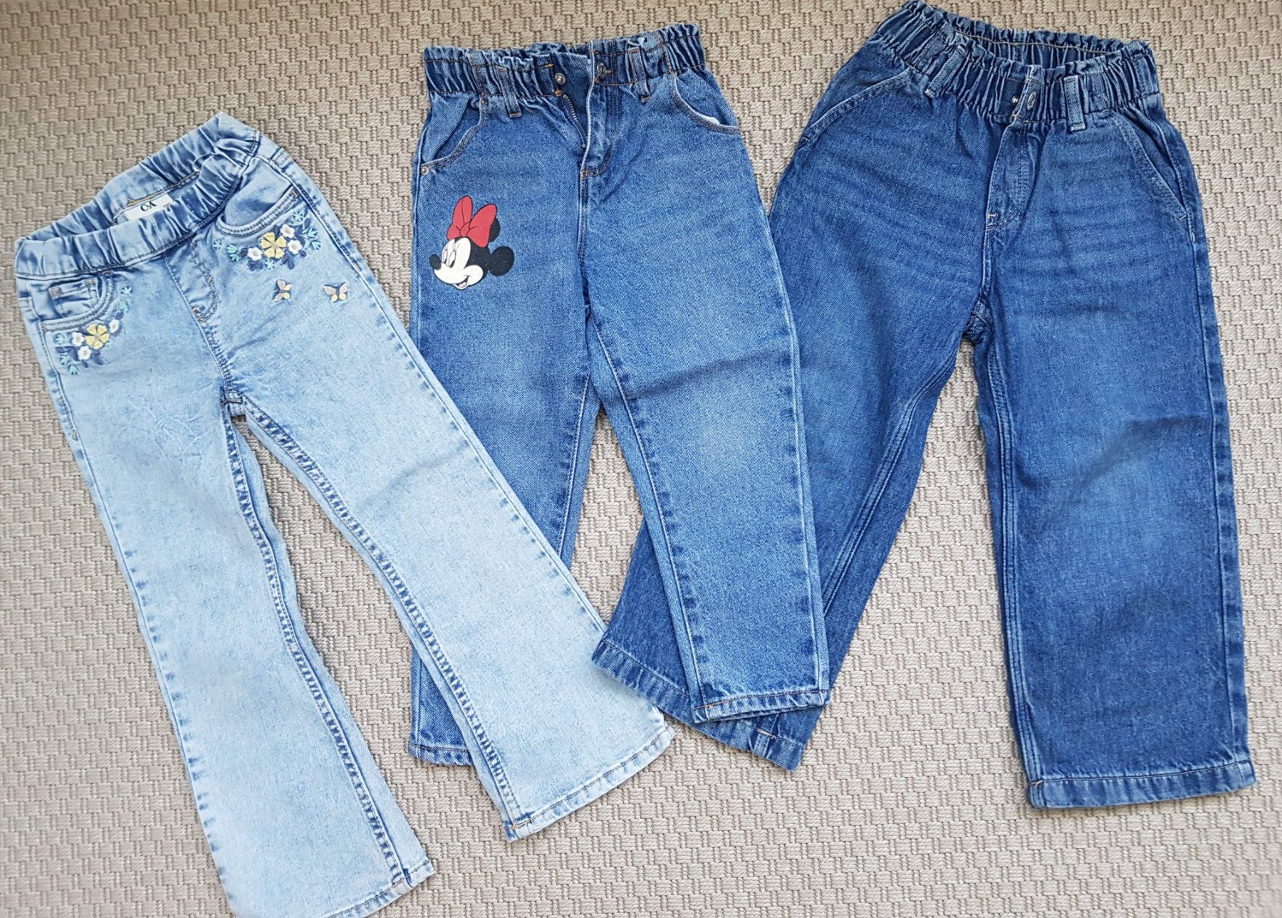 Zara Lotti & Set di vestiti: Kleiderpaket Mädchen Grosse 110 – Usato da Münchenstein venduto da mt25 2