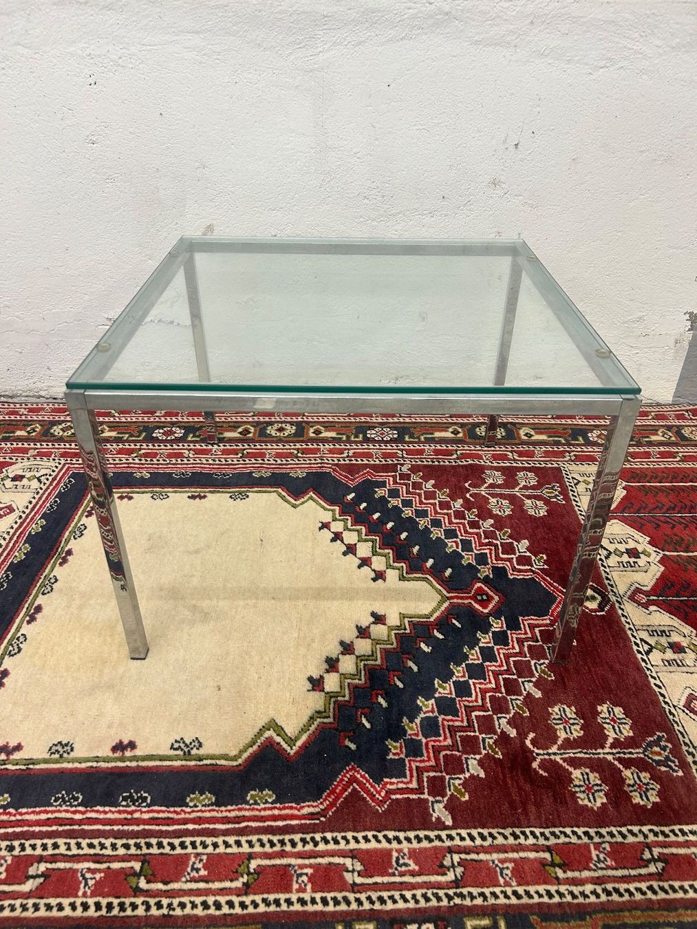 Tavoli: Salontisch Chromstahlgestell mit Glasplatte – Usato da Zürich venduto da Levelart