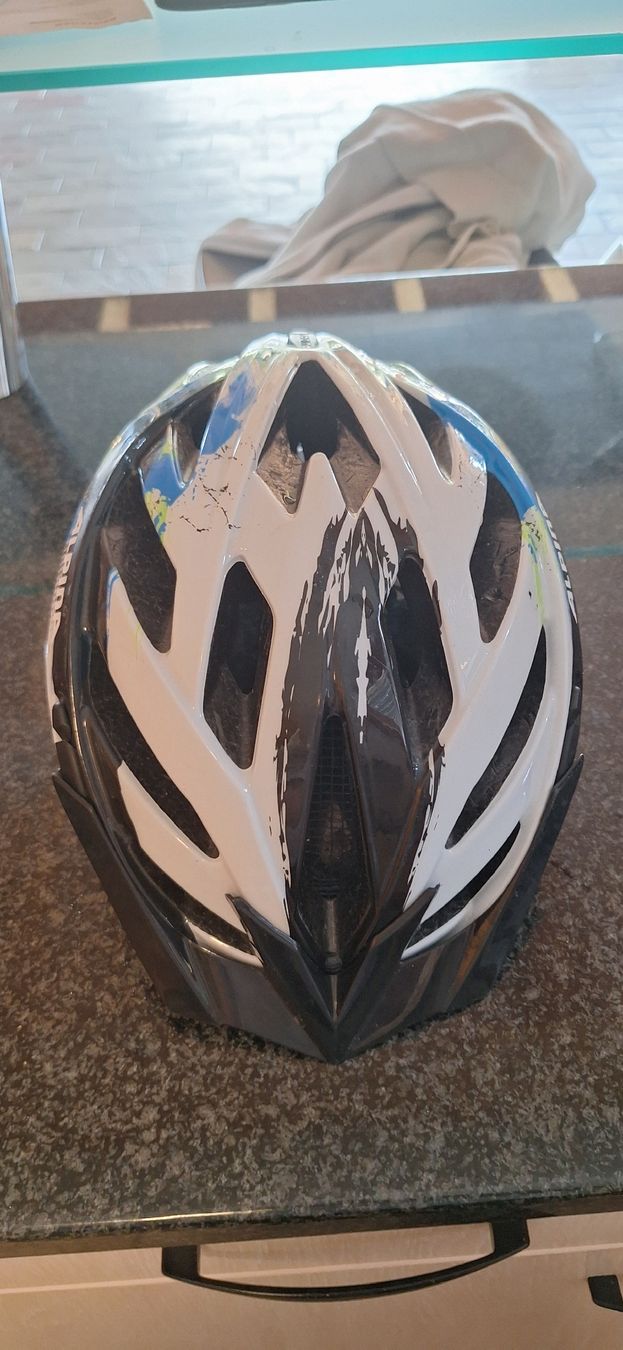Helme: Alpina Fahrradhelm Gr. 52-57 cm - Top Zustand für Velotour – Gebraucht aus Rüegsauschachen von mars90.steffen 3