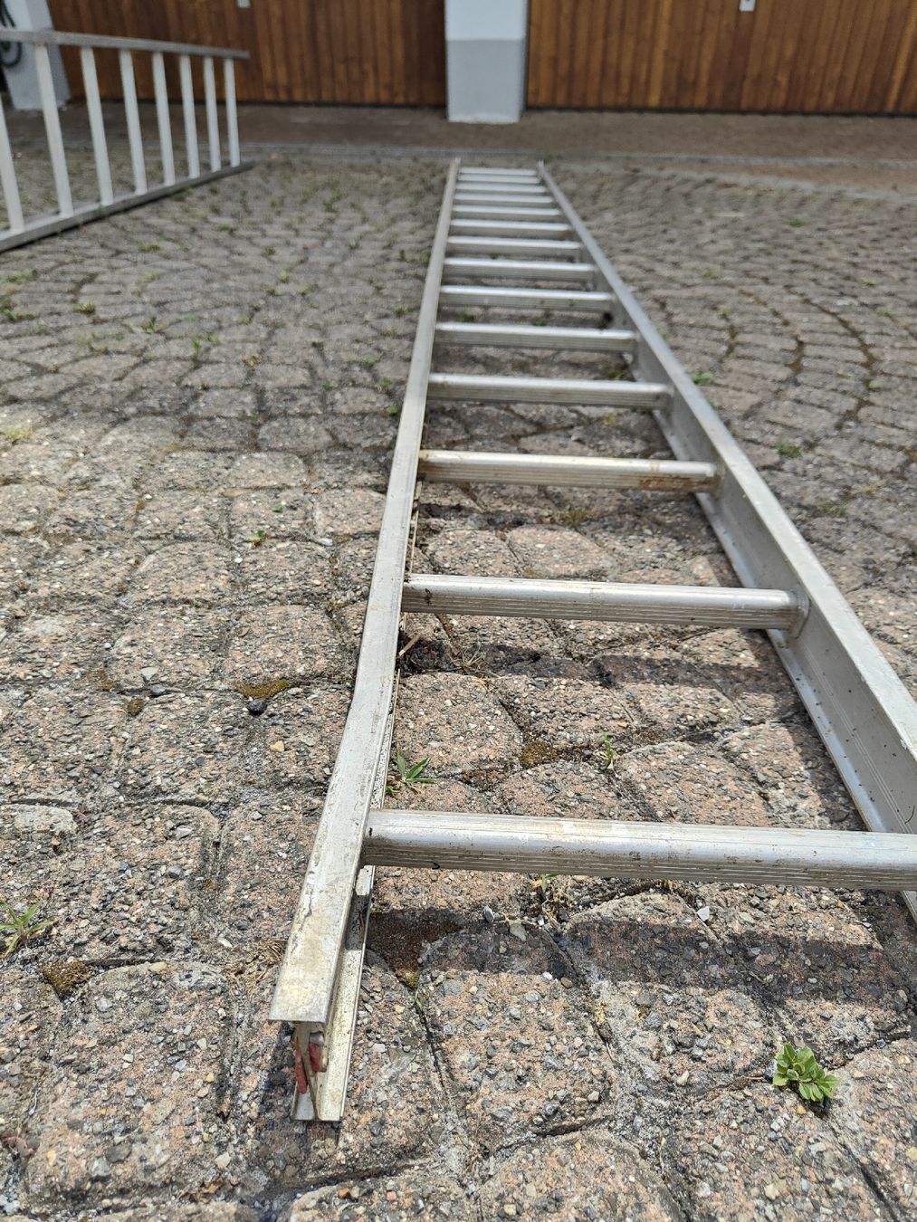Echelles: Zwei Leitern Aluminium gebraucht.  – D'occasion à Faulensee par clinker_boat 5