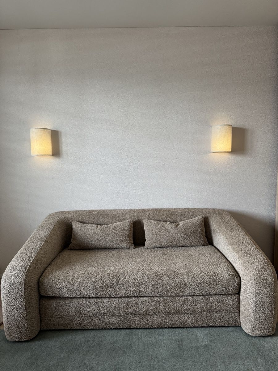 Westwing Sofas: Westwing sofa-bed  beige teddy bouclé – Gebraucht aus Küsnacht ZH von ond_6zvv