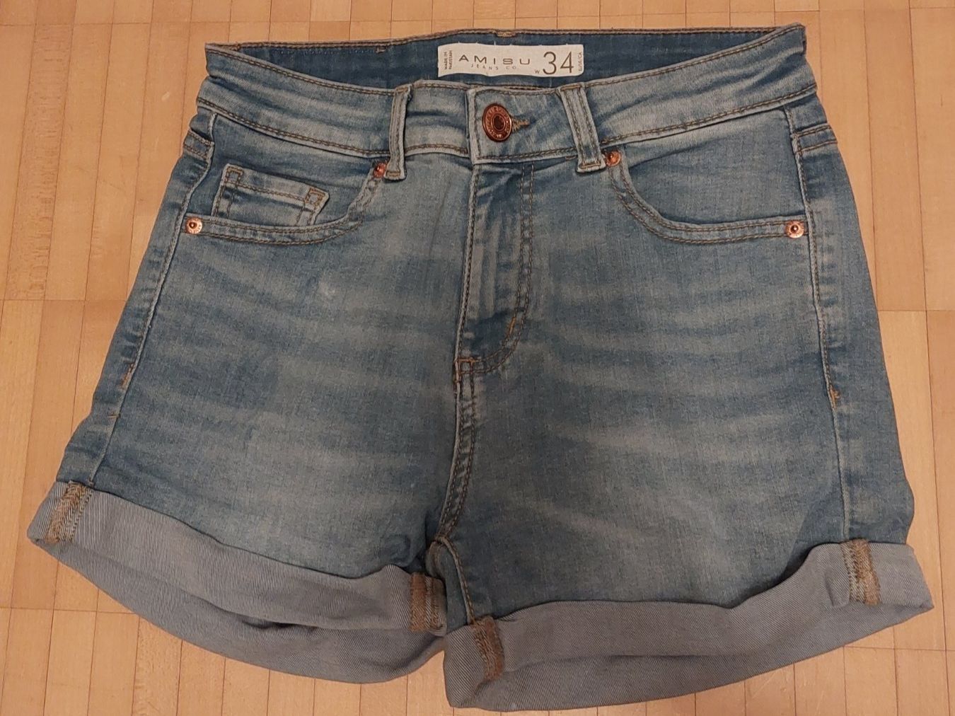 Hosen: Amisu Damen Shorts Gr. 34 – Gebraucht aus Neftenbach von lor_7thq