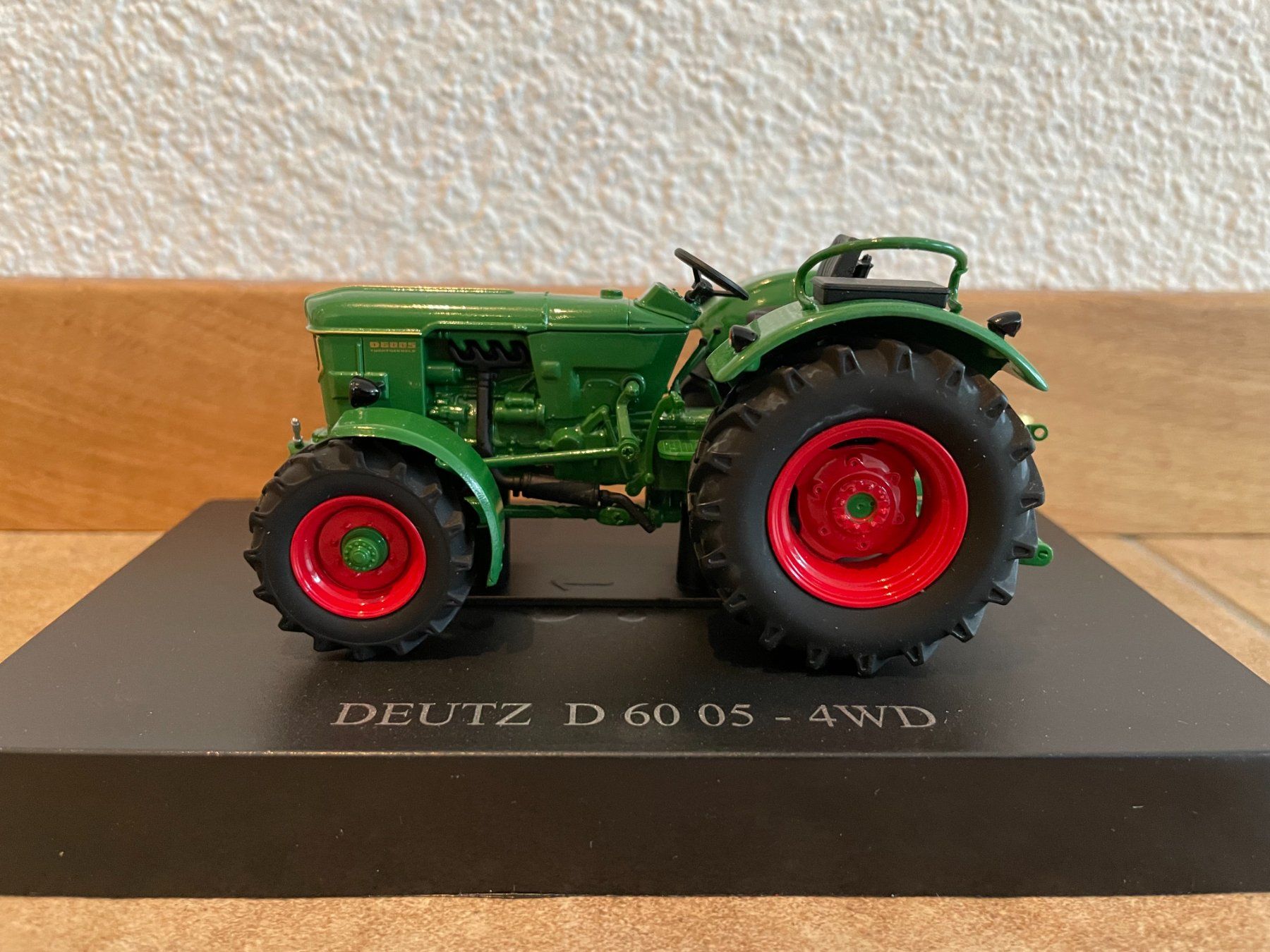 Deutz Trattori: Deutz D 6005 - 4WD – Nuovo e nell'imballaggio originale da Kreuzlingen venduto da Stefan1150