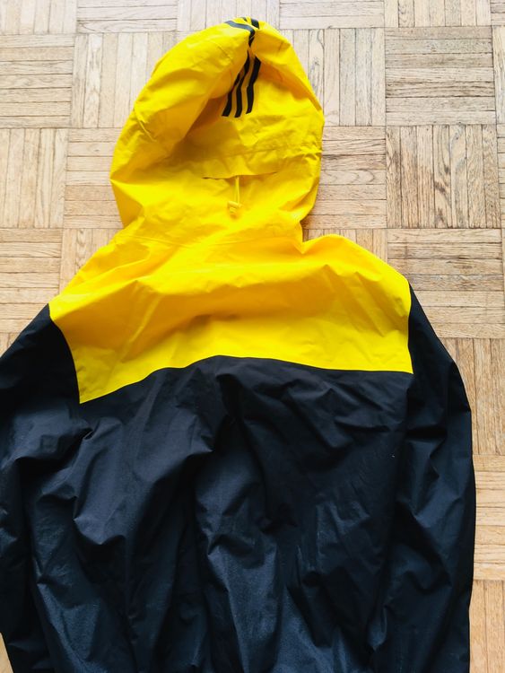 Adidas Vestes: Adidas Regenjacke L – D'occasion à Schleitheim par Pi3.14 2