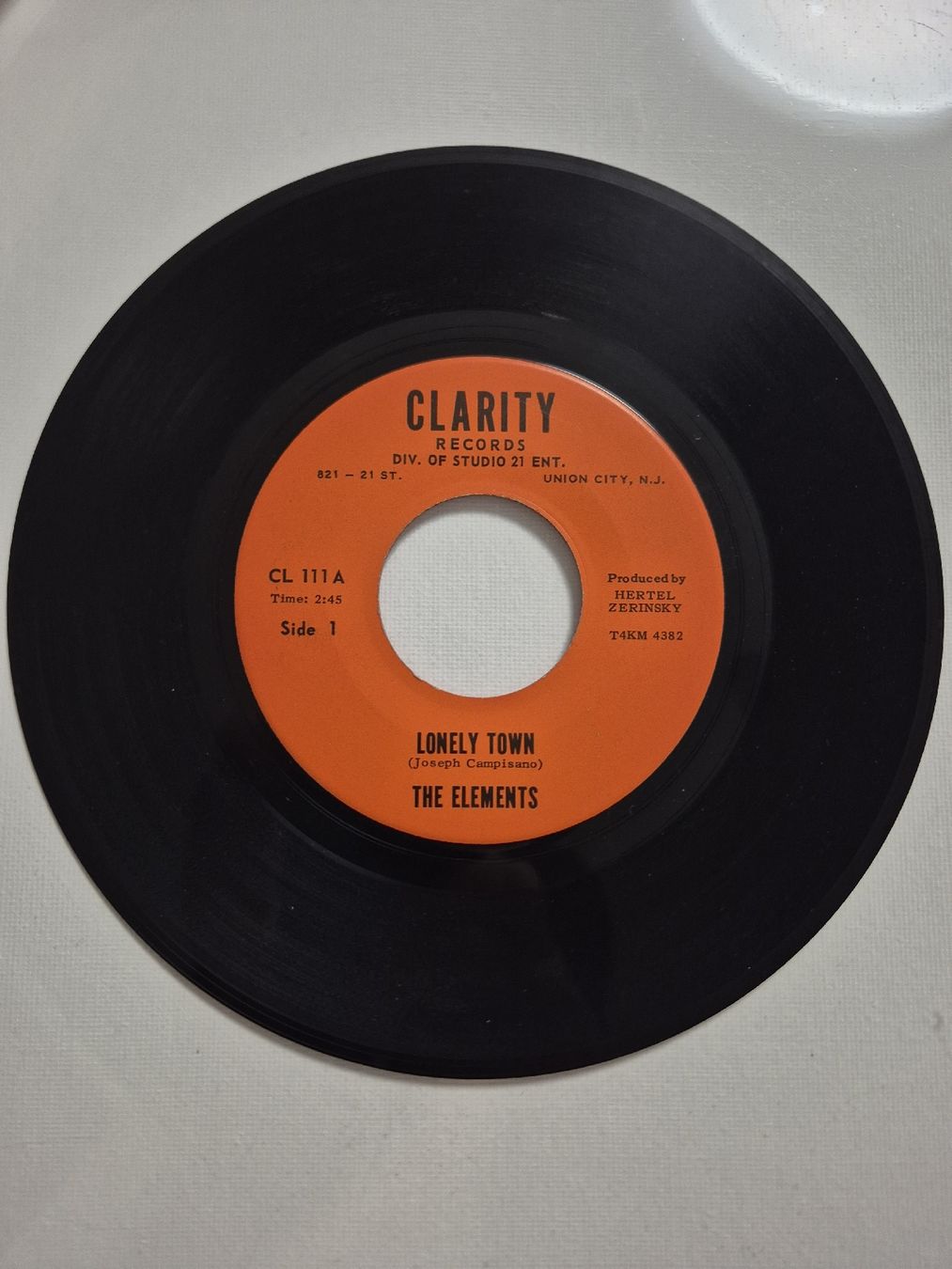 Vinyles: The Elements  - Lonely Town ... - Single 7  – D'occasion à Uster par newwave0 1