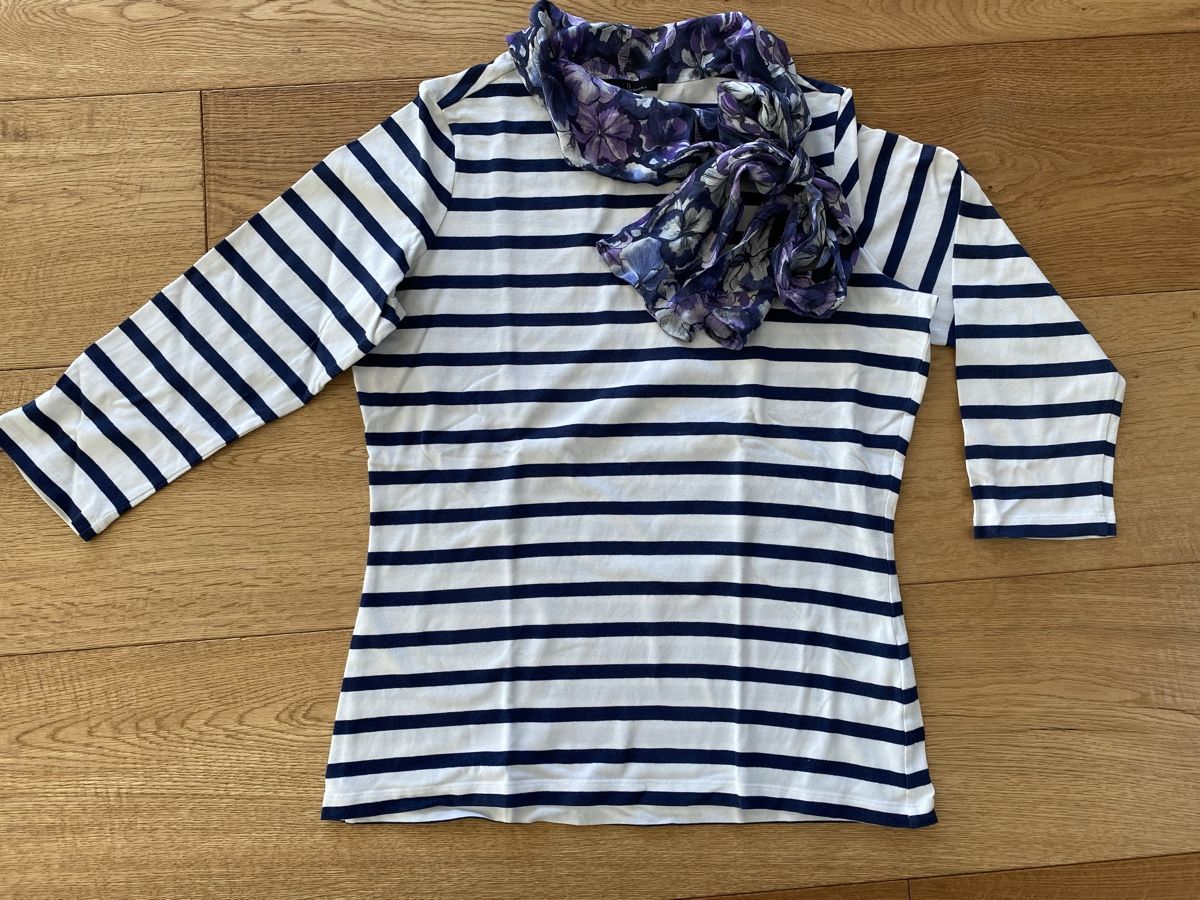 Maglioni & Felpe: Shirt von Carolina Herrera – Nuovo (secondo la descrizione) da Ittigen venduto da 132465