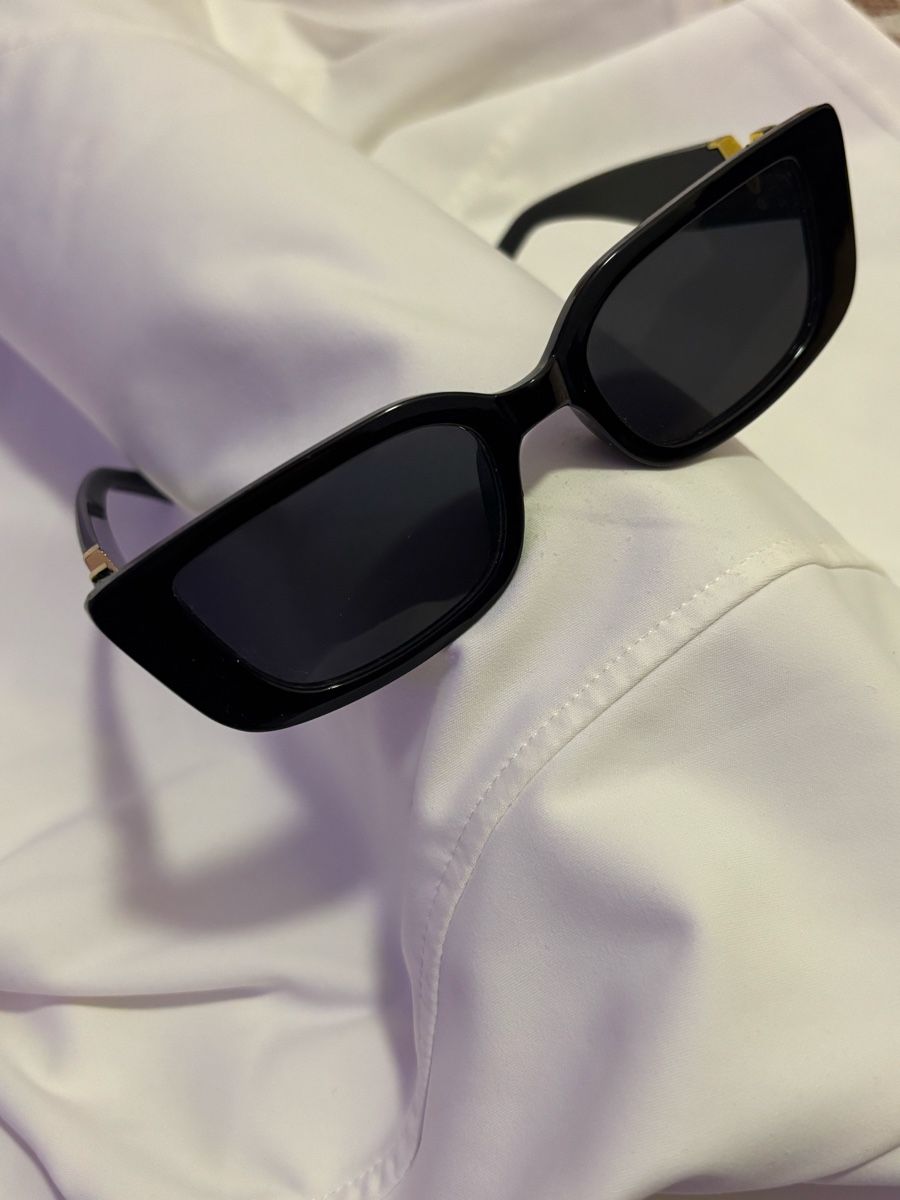 Brillen & Gläser: Sonnenbrille, schwarz mit Gold Details – Neu (gemäss Beschreibung) aus St. Gallen von Katha95 2