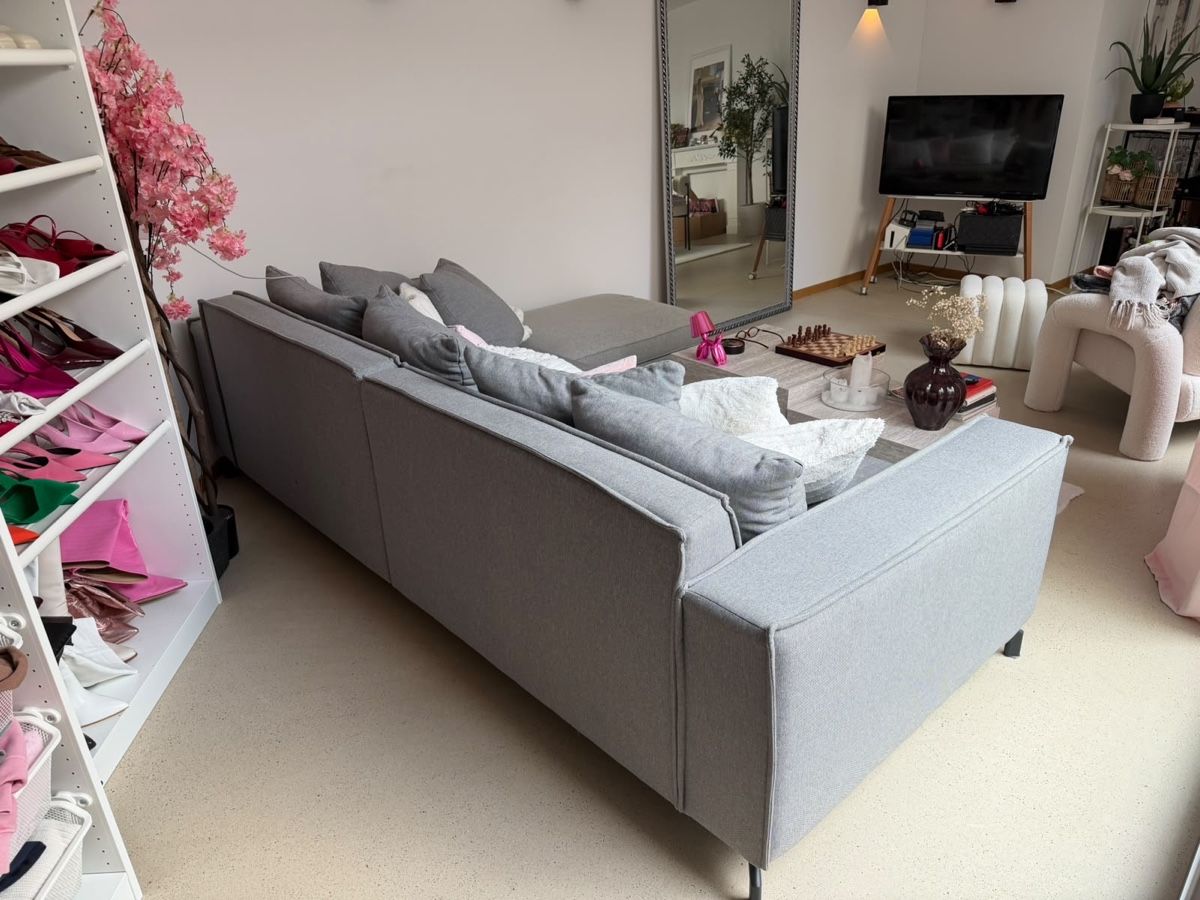 Divani: Sofa grau (Hocker Kivik freistehend) – Usato da Binningen venduto da imasy 3