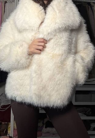 ZARA FELLJACKE wie neu
