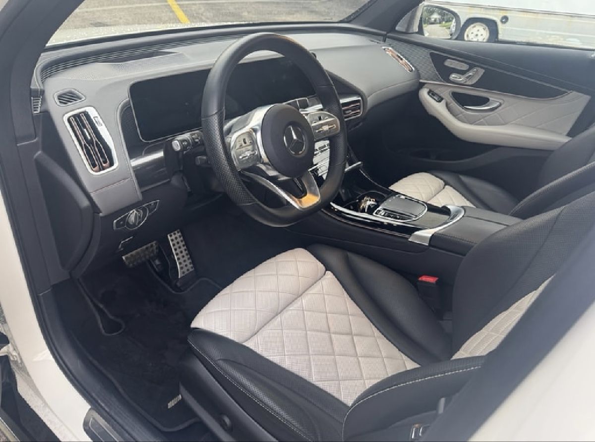 Mercedes-Benz Autos: Mercedes-Benz EQC 400 4Matic SUV – Gebraucht aus Zug von pav_q5f7 1