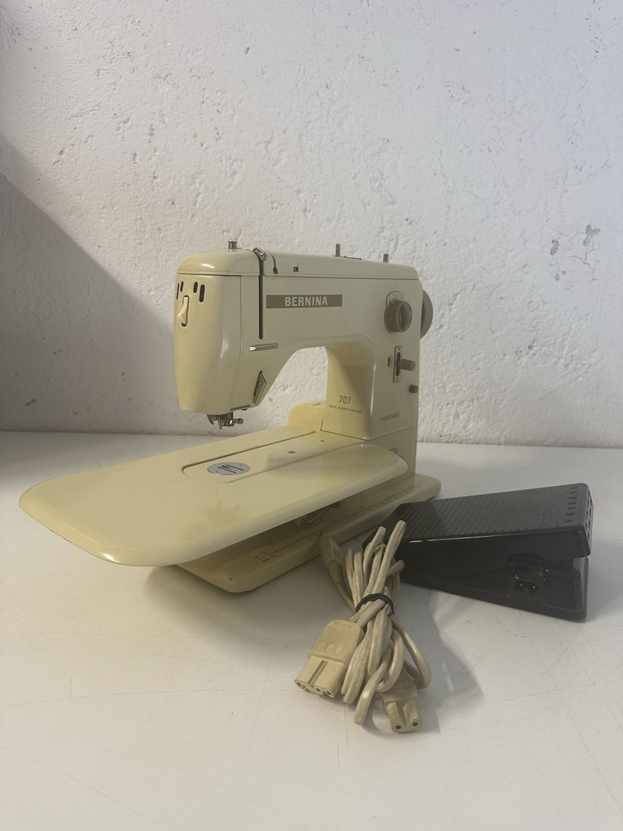 Macchine da cucire: Bernina Minimatic 707 Nähmaschine – Usato da Zetzwil venduto da ZB05 5